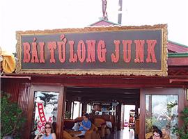 Bai Tu Long Junks