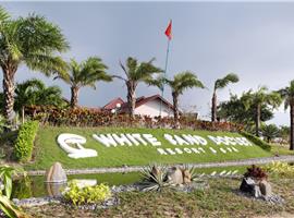 White Sand Doc Let Beach Resort & Spa