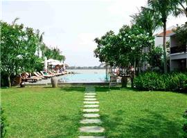 Vinh Hung Emerald Resort